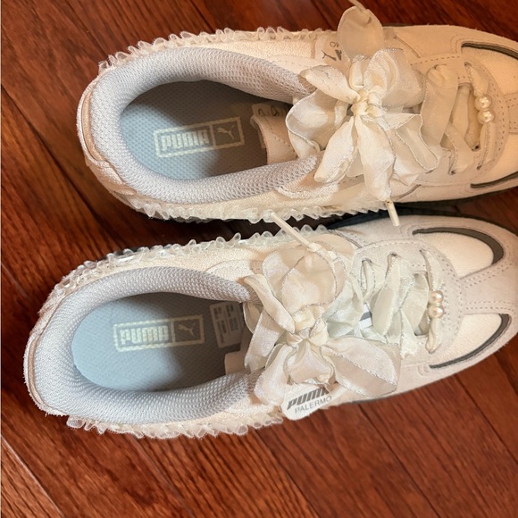 Puma Ruffle and Lace Palermo Shoe - Picture 4 of 5